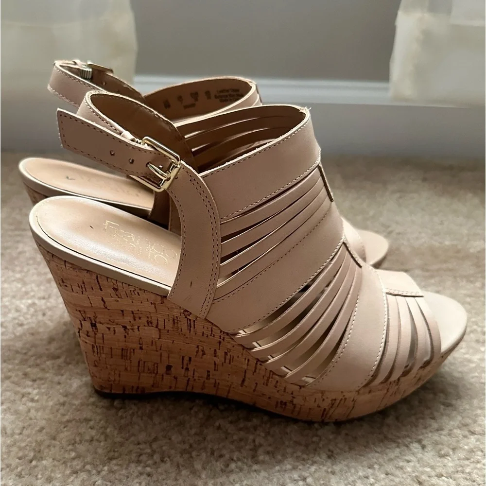 Franco Sarto Sharp Leather Platform Wedge Sandals | Size 9 | Neutral Tan